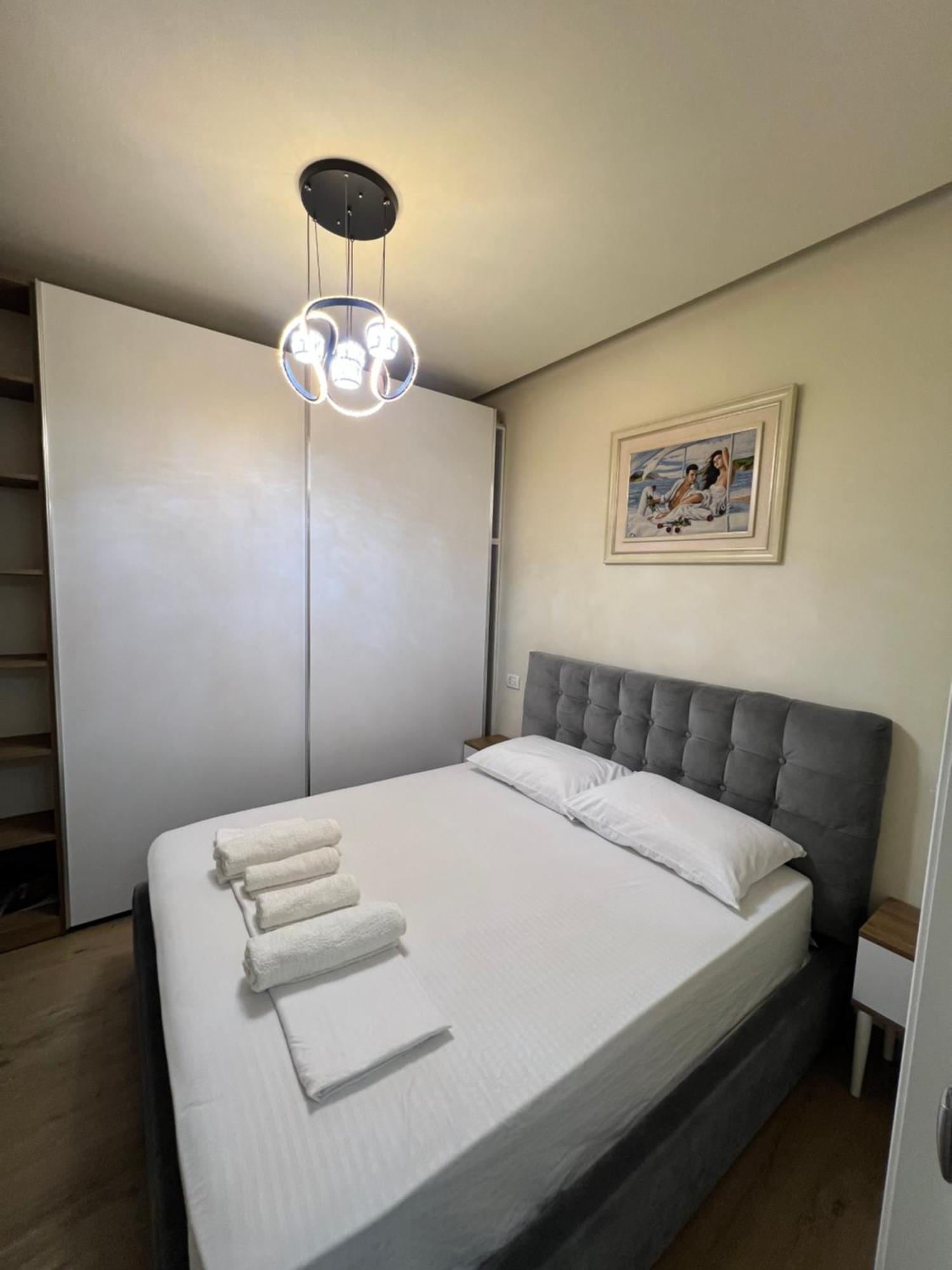 Condor Center Luxury Apartment Tirana Exterior foto